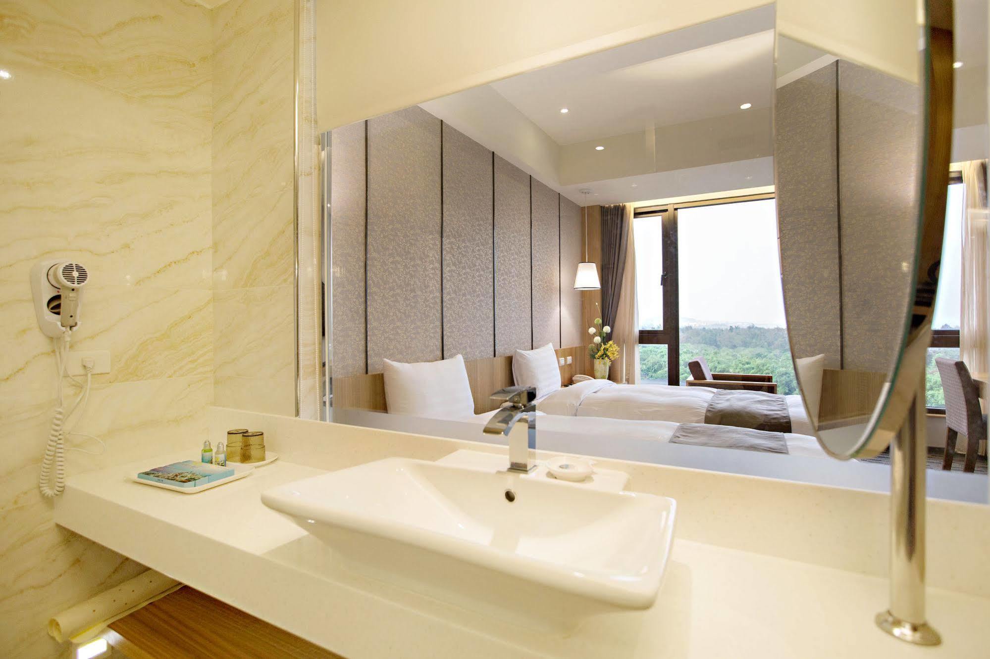 Kaishen Starlight Hotel Taitung Экстерьер фото
