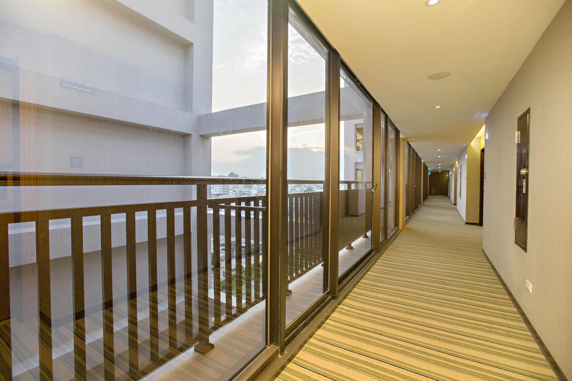 Kaishen Starlight Hotel Taitung Экстерьер фото